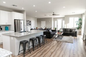 Living area - Hot Tub w/Lake View, Roof Top Deck, Game Room, W/D (Page)