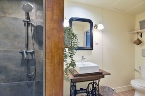 Hair dryer, towels - Le Petit Carrelet - 10min de Dinan (Saint-Samson-sur-Rance)