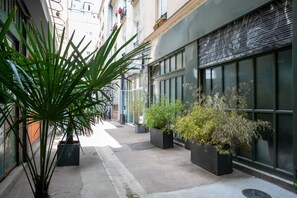 Exterior detail - Marais Loft Gravilliers (Paris)