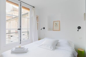 1 bedroom, iron/ironing board, free WiFi, bed sheets - Marais Picasso - One Bedroom Apartment, Sleeps 3 (Paris)