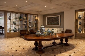 Lobby sitting area - Casa Talavera by Tasman (Ciudad de México)