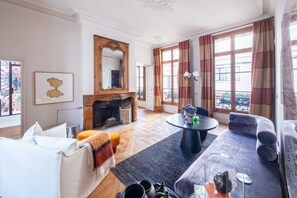 Stereo - Vendôme Design - One Bedroom Apartment, Sleeps 2 (Paris)