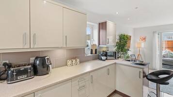 Microwave, oven, dishwasher