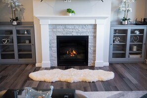 Interior - Pristine Modern Basecamp + Views (Westminster)