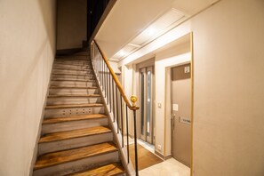 Interior - Marais Enfants Rouges (Paris)