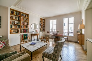 Stereo - Opera Home - Two Bedroom Apartment, Sleeps 4 (Paris)