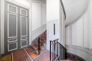 Interior - Palais Royal Design - One Bedroom Apartment, Sleeps 5 (Paris)