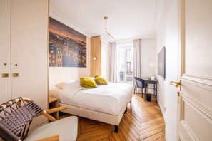 3 bedrooms, iron/ironing board, free WiFi, bed sheets - Jardin du Luxembourg Design (Paris)