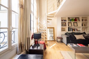 Interior - Quartier Latin Loft Maubert (Paris)