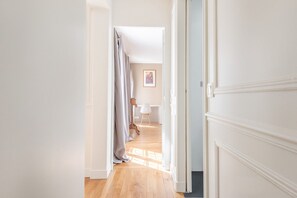 Interior - Marais Saint Paul - Two Bedroom Apartment, Sleeps 6 (Paris)