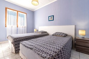2 bedrooms, iron/ironing board, free WiFi, bed sheets - Casa Valicella - Maison climatisée proche plage (Santa-Lucia-di-Moriani)