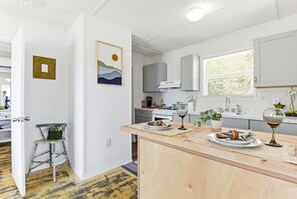 Fridge, microwave, oven, stovetop - Riverfront Home with Guest House, Deck and Yard (Melbourne)