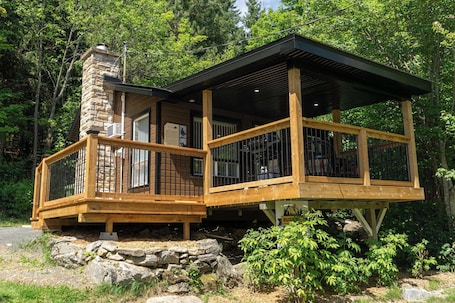 Exterior. Nature Escape and Miller Zoo - Buddy Shack