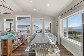 Interior - Serenity Now! | Ideal Beach, Hot Tub, Games, BBQ, Amazing Views! (Garden City)