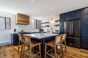 Private kitchen - Booth Falls Retreat 4BR Mountain Home (Vail)
