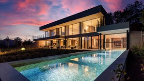 Pool - Indoor Heated Pool with Sauna - Villa L Excelsior (Sveti Donat)