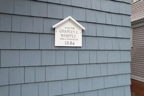 Exterior detail - Hocus Pocus Hideaway on Salem Commons w/ Game Room (Salem)