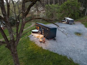 Bain à remous extérieur