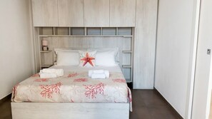 Room - Corallia - One Bedroom Apartment, Sleeps 4 (Alghero)