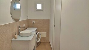 Bathroom - Corallia - One Bedroom Apartment, Sleeps 4 (Alghero)