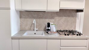Private kitchen - Corallia - One Bedroom Apartment, Sleeps 4 (Alghero)