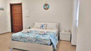 Room - Ondilla - Studio Apartment, Sleeps 2 (Alghero)