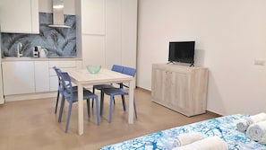 Dining - Ondilla - Studio Apartment, Sleeps 2 (Alghero)