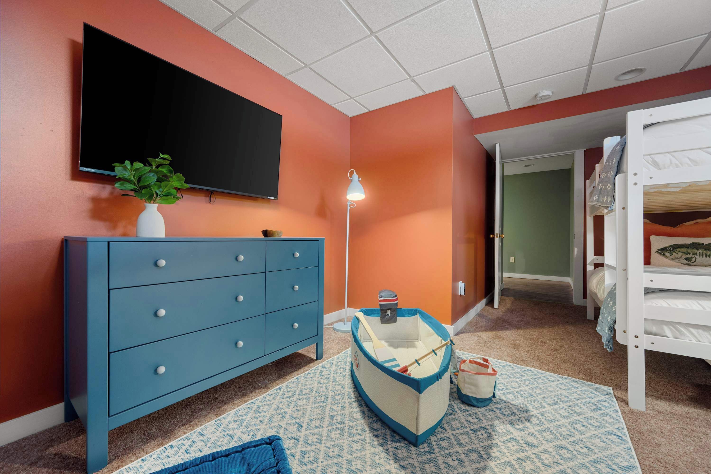Desk, iron/ironing board, travel crib, WiFi