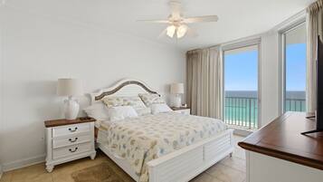 3 bedrooms, desk, free WiFi, bed sheets