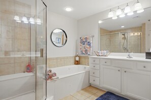 Shower, jetted bath, hair dryer, towels - "Heaven on Top" – 15th-Floor Gulf Views, Pool & Hot Tub , Steps to Beach (Pensacola Beach)