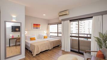 Basic Studio, City View | Premium bedding, laptop workspace, blackout curtains, free WiFi