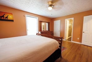 Room - 10 minutes from downtown (Decatur)