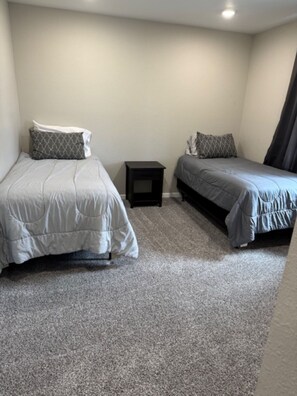 2 Schlafzimmer, Bügeleisen/Bügelbrett, WLAN, Bettwäsche