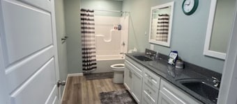 Cozy East Duplex