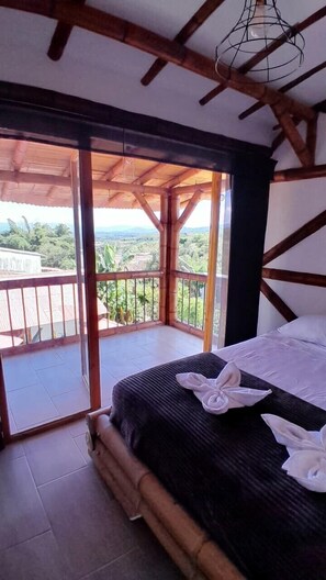 2 dormitorios, escritorio, wifi gratis y ropa de cama