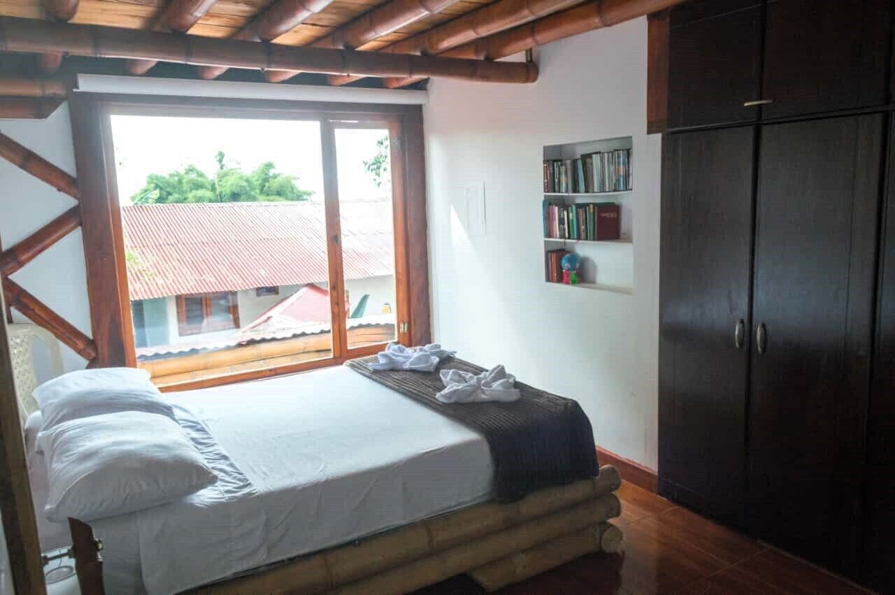 2 bedrooms, desk, free WiFi, bed sheets