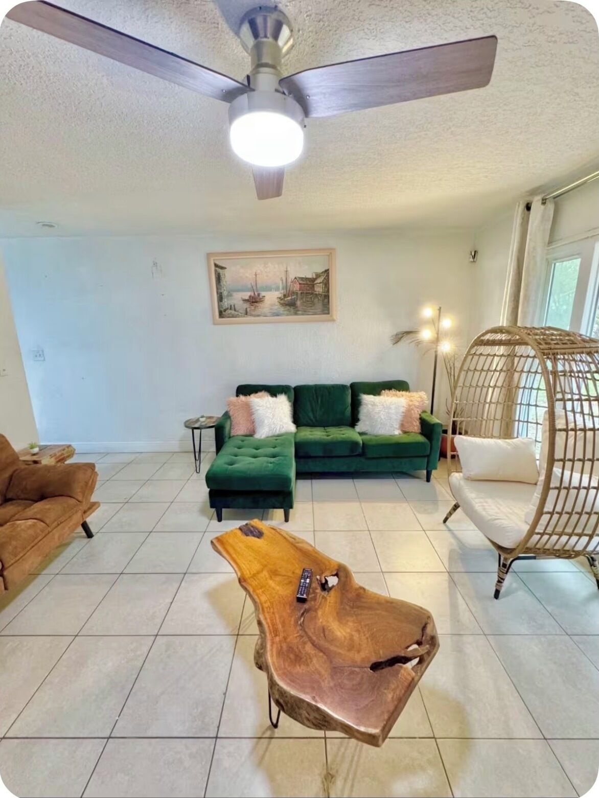 3-bedroom House In Amazing Orlando With Ac And Fitness Room-beach Style Bungalow - Oviedo, FL