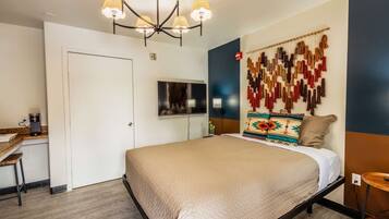 Travel cot, WiFi, bed sheets