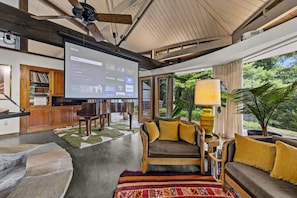 TV, fireplace, video games, DVD player - Belltop: Architectural Wonder on Private Mountain (Pigeon Forge)