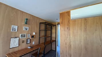Klassieke kamer, 1 twee- of 2 eenpersoonsbedden, balkon, uitzicht op tuin | Interieur