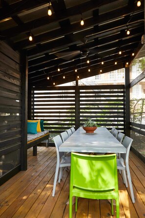 Outdoor dining - Apt3@EdenBrae- Featured in Birmingham Magazine (Birmingham)