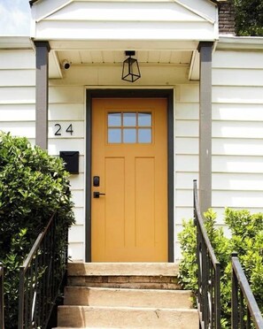 Exterior detail - AvonWood: Private Yard, Stocked Kitchen, Great Porches (Birmingham)