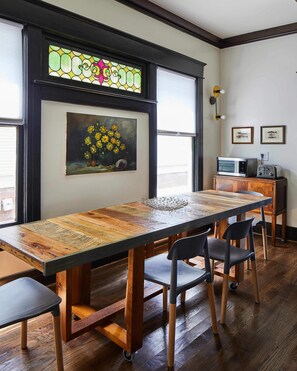 Dining - Apt1Charles - Accessible Access, Parking (Birmingham)