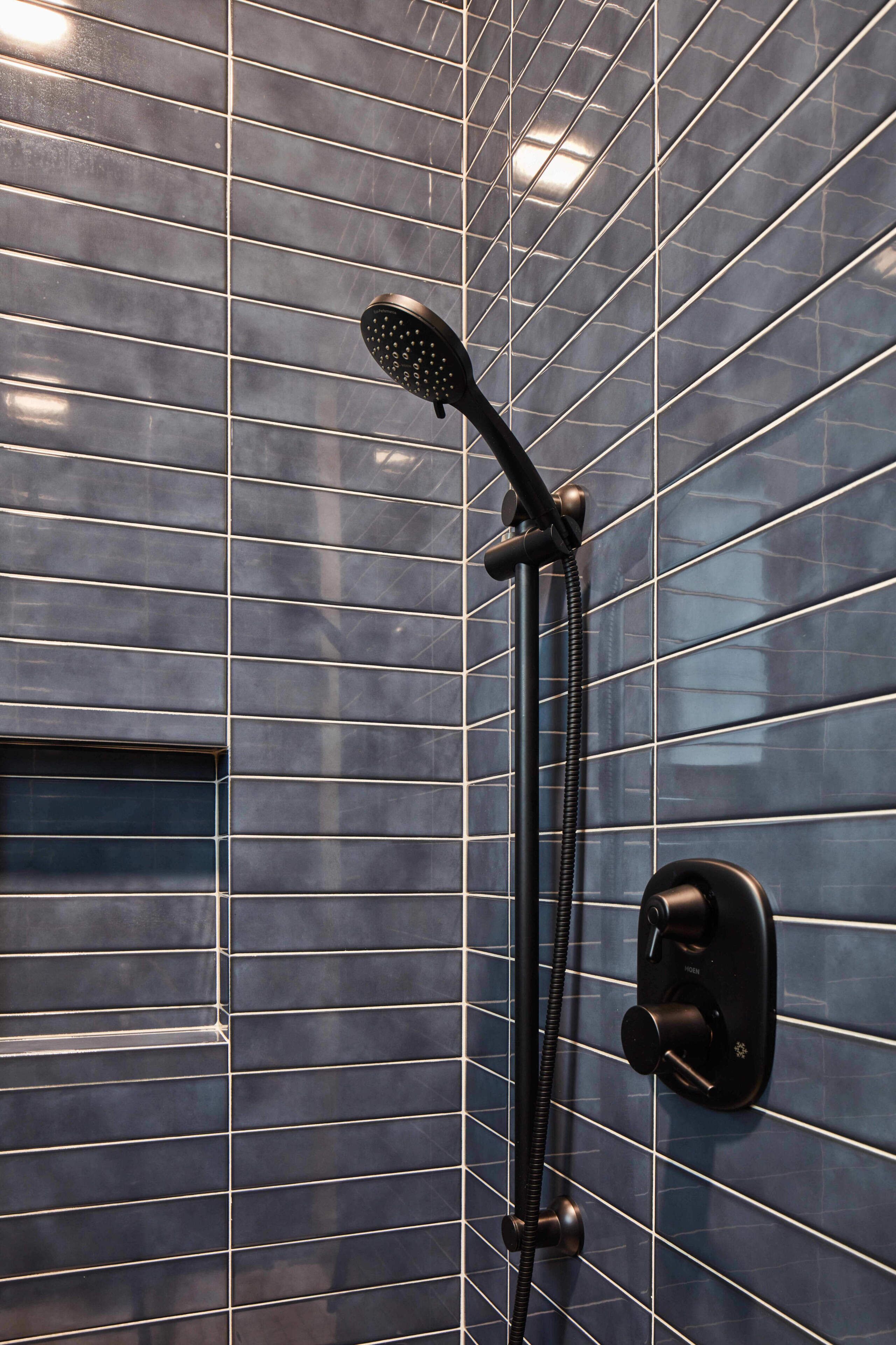 Shower, hair dryer, towels, shampoo