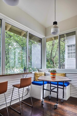 Interior - Apt3@Charles: Sunny, Stylish Loft | BBQ | Near UAB (Birmingham)