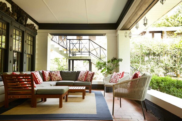 Interior - Apt1@EdenBrae - Serene, Walkable, Modern Retreat, Named Best in Bham (Birmingham)