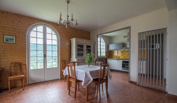Dining - La Cacode - MUROL - Gîte (MUROL)