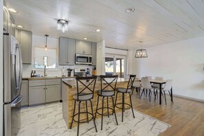 Fridge, microwave, oven, stovetop - Family-Friendly Retreat • Game Room & Backyard (Colorado Springs)