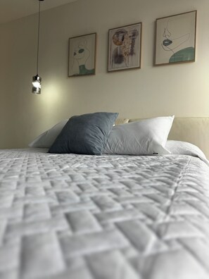 Room - Vrbo Property (Antiguo cuscatlan)