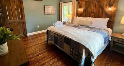 Full Home, hot tub, Game Room!